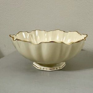 Lenox Symphony bowl, featuring a scalloped edge and 24K gold trim